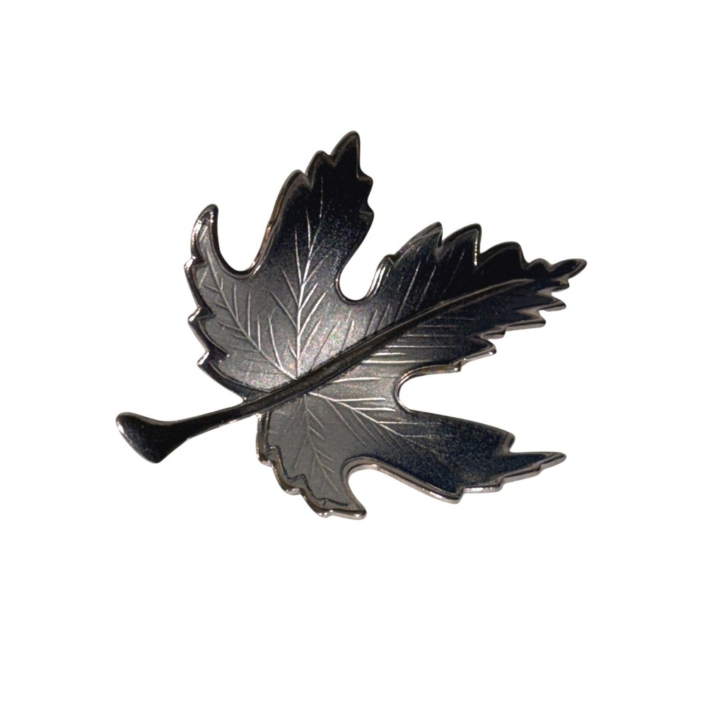 Maple Leaf‎ Brooch Sz 2" Silver Tone Etched Nature Lapel Pin Accessory